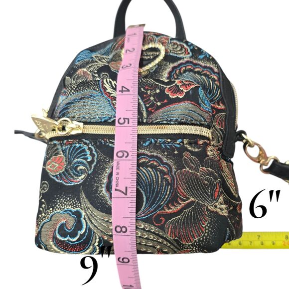 lululemon l1 bag Everywhere Belt Bag, 1L (Carnation Red) Thule Landmark | Thule Color:Lagom Blue angelique